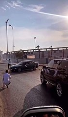 Büyükçekmece'de trafiği durdurup damadın etrafında drift yaptılar