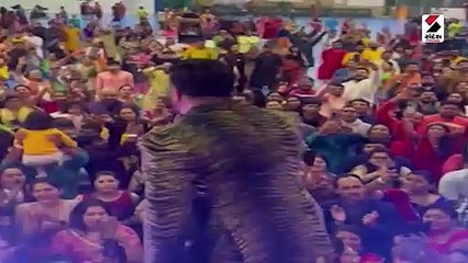 ઉમેશ બારોટે વિદેશની ધરતી પર પણ દેશભક્તિના સૂર રેલાવ્યાં