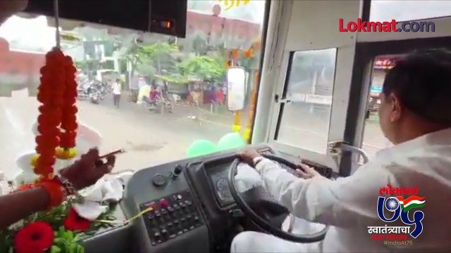 जयंत पाटलांनी एसटी चालवली, पण का?