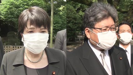 日 현직 각료들 야스쿠니 신사 참배...日 관방 "존경 전하는 것 당연" / YTN