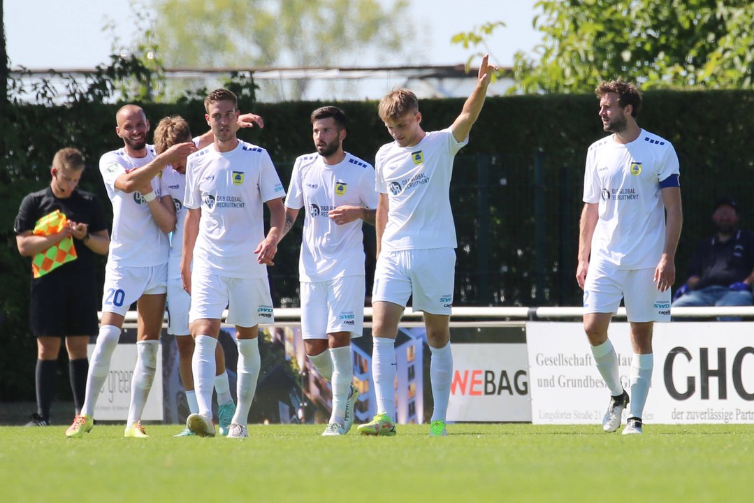 Stromberg erlöst Düren spät