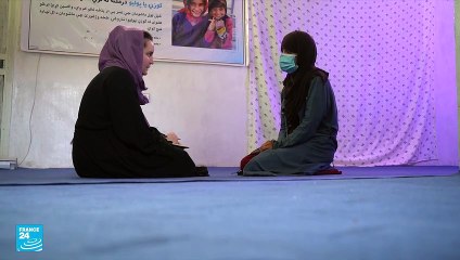 المرأة الأفغانية تعاني التغييب منذ عودة طالبان إلى الحكم