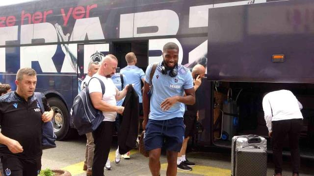 Trabzon haber... Trabzonspor, Şampiyonlar Ligi play-off maçı için Kopenhag'a gitti