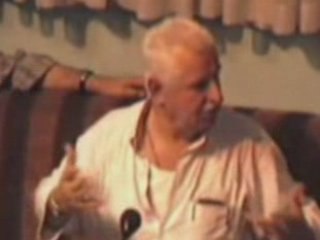 9 Eylül Üniversitesi Kafeteryasinda Ders