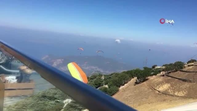 Muğla gündem haberleri | Fethiye'de paraşütler birbirine dolaştı: 4 yaralı