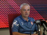 Sivas spor haberleri: Sivasspor Teknik Direktörü Çalımbay'dan transfer değerlendirmesi