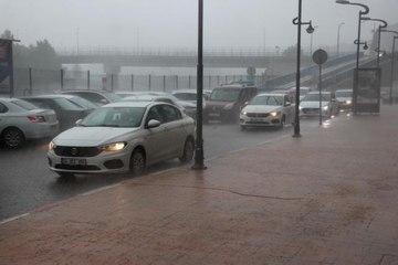 Sağanak ve dolu etkili oldu