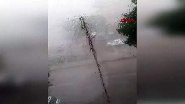 Ankara'da Ulu Camii minaresinin yıkılış anı kamerada!