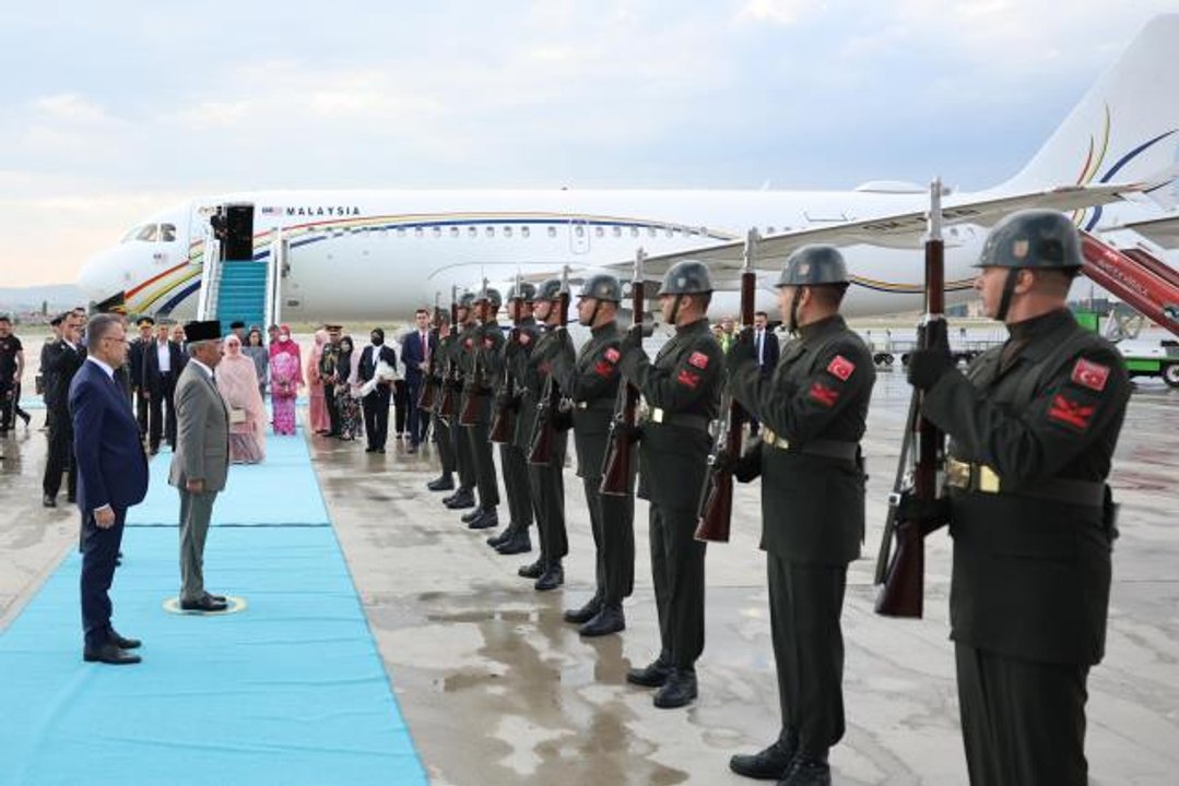 Ankara haberleri! Malezya Kralı Sultan Abdullah...