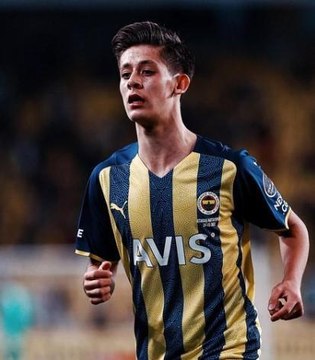 Arda Güler kimdir? Arda Güler kaç yaşında, hangi takımda oynuyor, nereli? Arda Güler biyografisi!