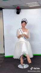 Hoa hậu Mai Phương đếm không xuể số năm làm gia sư tiếng Anh