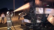 Servis otobüsü alev alev yandı! Küle döndü