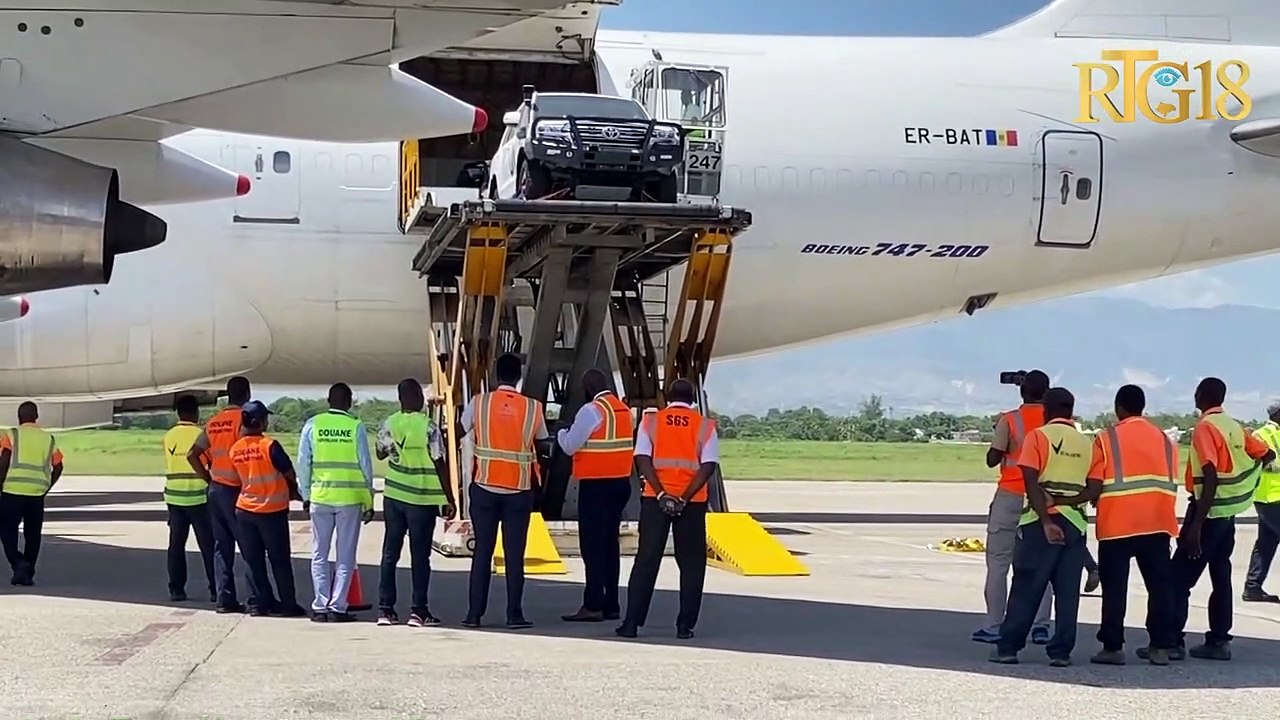 12 machin Toyota ki make "UN" debake nan Ayopò entènasyonal Toussaint Louverture lendi 15 dawout la