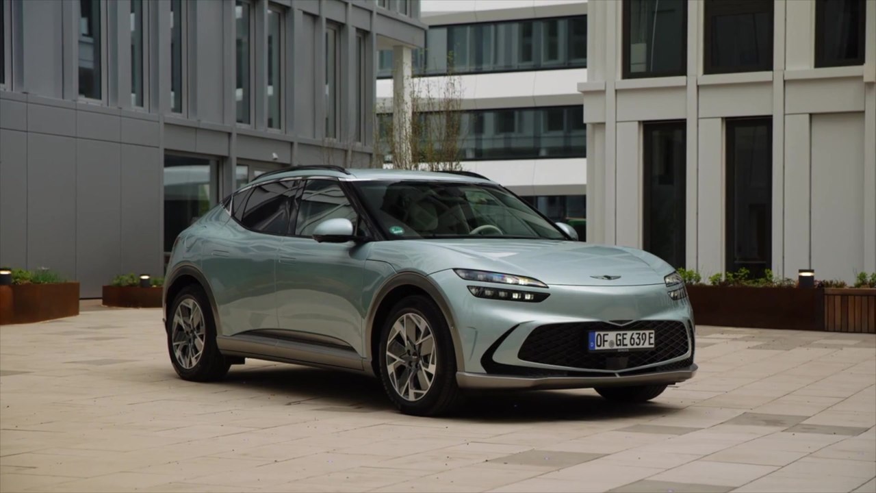Genesis GV60 Design in Hanuman Emerald