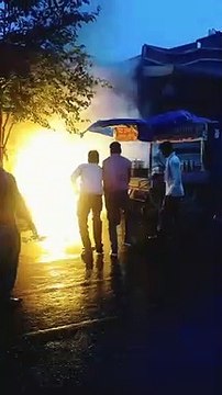 सिक्योरिटी गार्ड ने जान पर खेलकर बचाई तीन सौ लोगों की जान