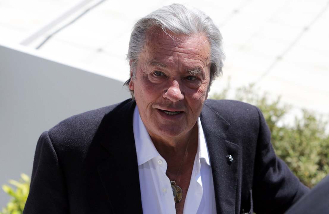 Nathalie Baye fait des confidences choquantes sur Alain Delon !