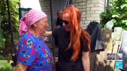 Ukraine : des jeunes bénévoles aident à reconstruire le village de Lukashivka