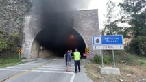 Tünelde alev alan tankerdeki yangın söndürüldü