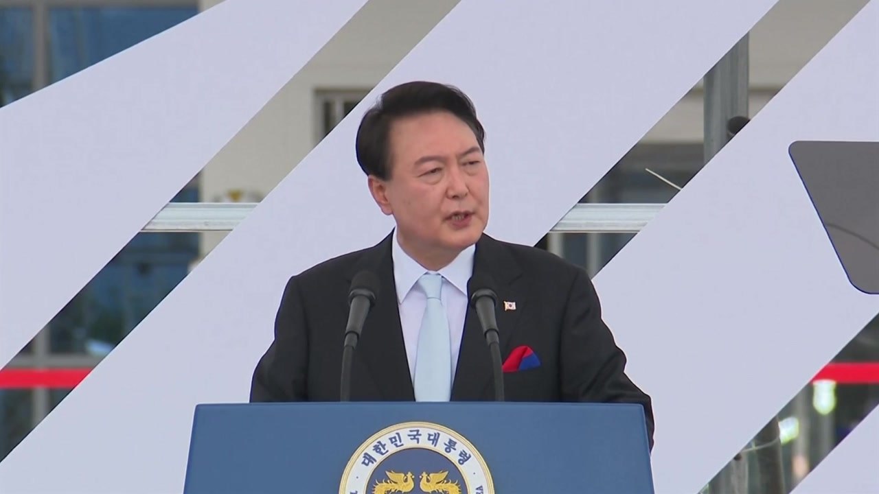 '과거사' 언급 빠진 광복절 경축사...'한일관계 개선'만 초점? / YTN