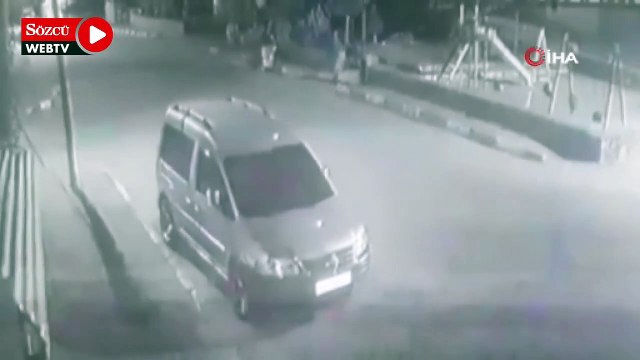 Kardeşinin aracını benzin dökerek yaktı