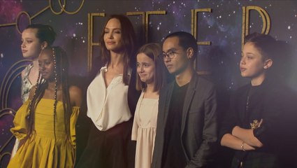Angelina Jolie’s Son Knox, 14, Is Just As Tall As Her On Grocery Store Run