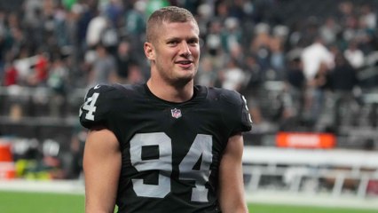 Carl Nassib Signs With The Buccaneers