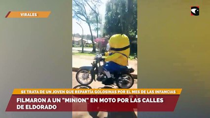 Filmaron a un minion en moto por las calles de Eldorado
