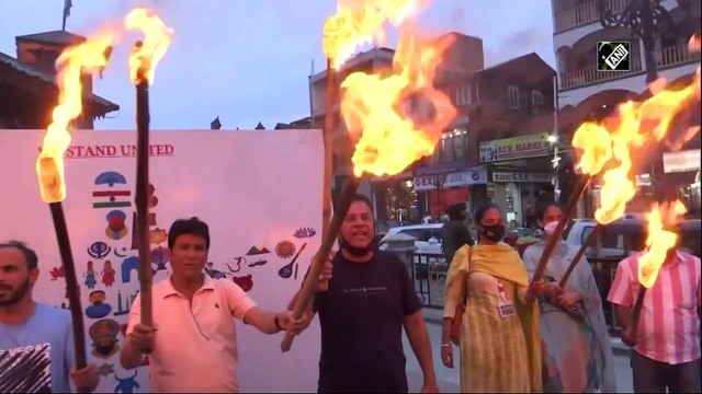 J&K: People hold protest in Srinagar against recent killings of civilians by terrorists