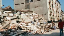 Gölcük depremi ne zaman oldu? 17 Ağustos depremi ne zaman, saat kaçta, kaç şiddetinde oldu? Gölcük depreminde kaç kişi vefat etti?