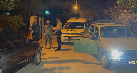 Adana’da hırsızlık zanlıları kovalamaca sonucu yakalandı