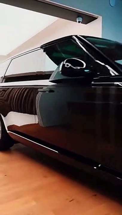 Black Range Rover First Edition