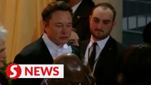 Elon Musk says he was joking about buying Man Utd