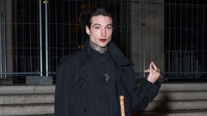 « Je souffre de problème de santé mentale » : Ezra Miller sort du silence après avoir commis de nombreux délits