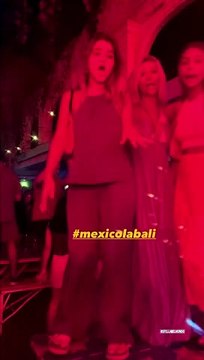 Natty et Stella Belmondo s'éclatent à Bali