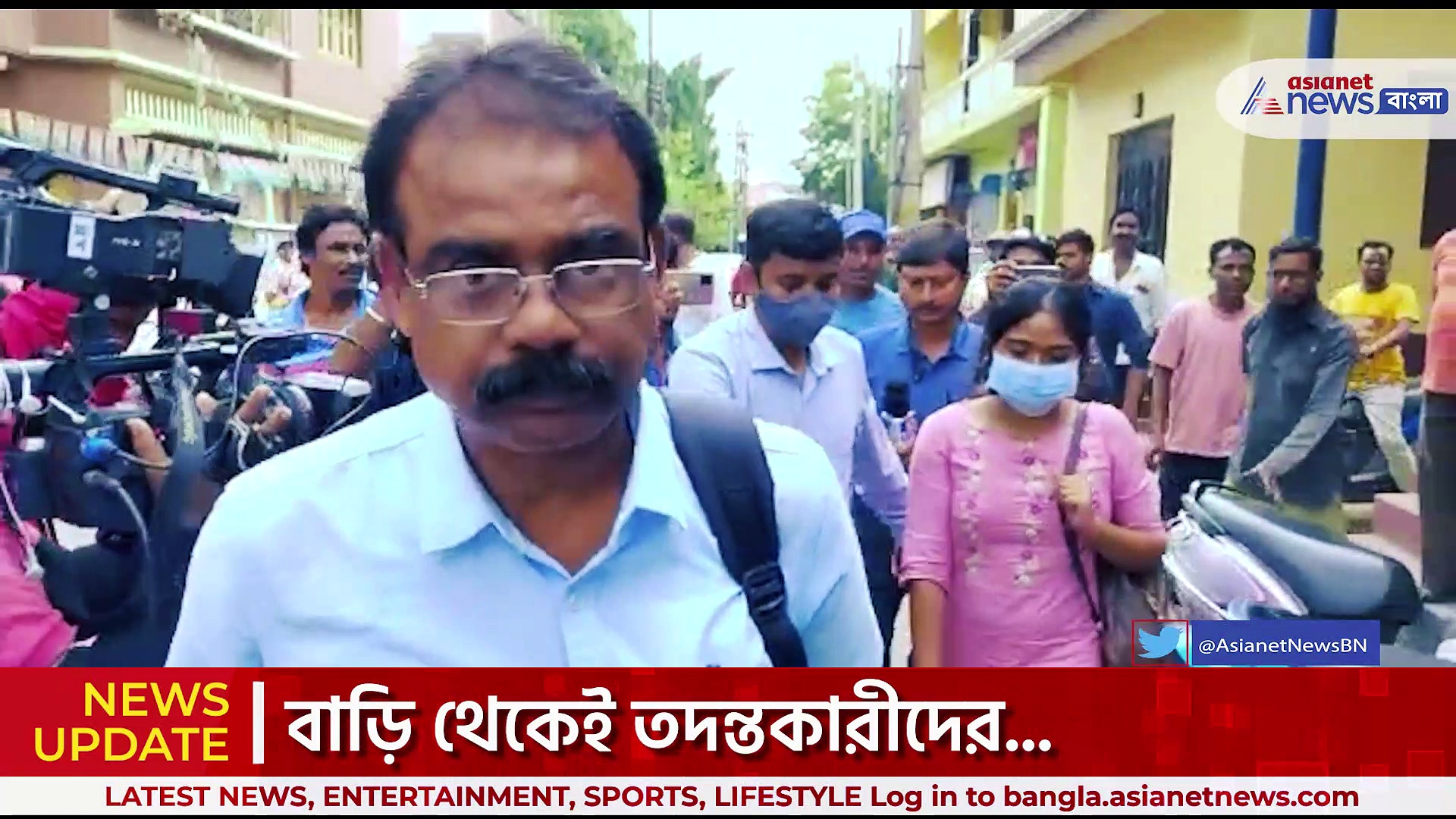 কথাই বললেন না অনুব্রত-কন্যা! ১০ মিনিটেই বেরিয়ে গেলেন CBI আধিকারিকরা