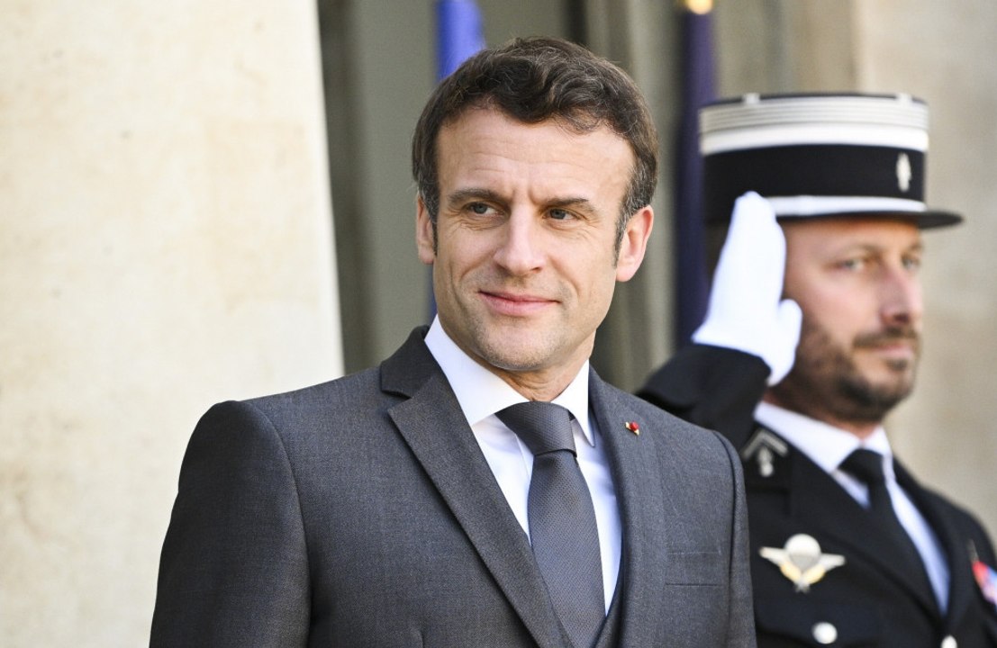 Emmanuel Macron demande le retrait des troupes russes à Zaporijia