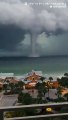 فيديو يرصد إعصار هائل قبالة سواحل ولاية فلوريدا