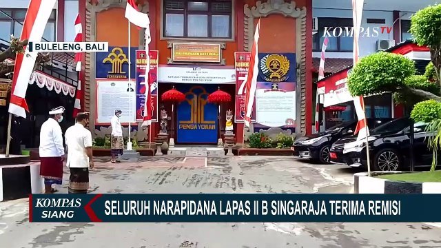 Gunakan Kursi Roda, Abu Bakar Ba'asyir Ikuti Upacara Kemerdekaan di Ponpes Ngeruki!