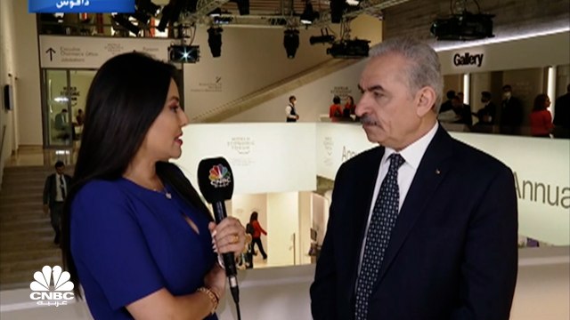 رئيس الوزراء الفلسطيني لـCNBC عربية: الحكومة تتحمل 50 مليون دولار شهرياً لدعم أسعار المواد الغذائية والوقود بشكل أساسي