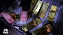 أوكرانيا تبيع 12.4 مليار دولار من احتياطيات الذهب منذ بداية الحرب.. فما هي الأسباب؟