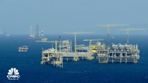 كيف استثمرت الصناديق السيادية الخليجية أموالها لتنويع اقتصادها بعيداً عن الريع النفطي؟