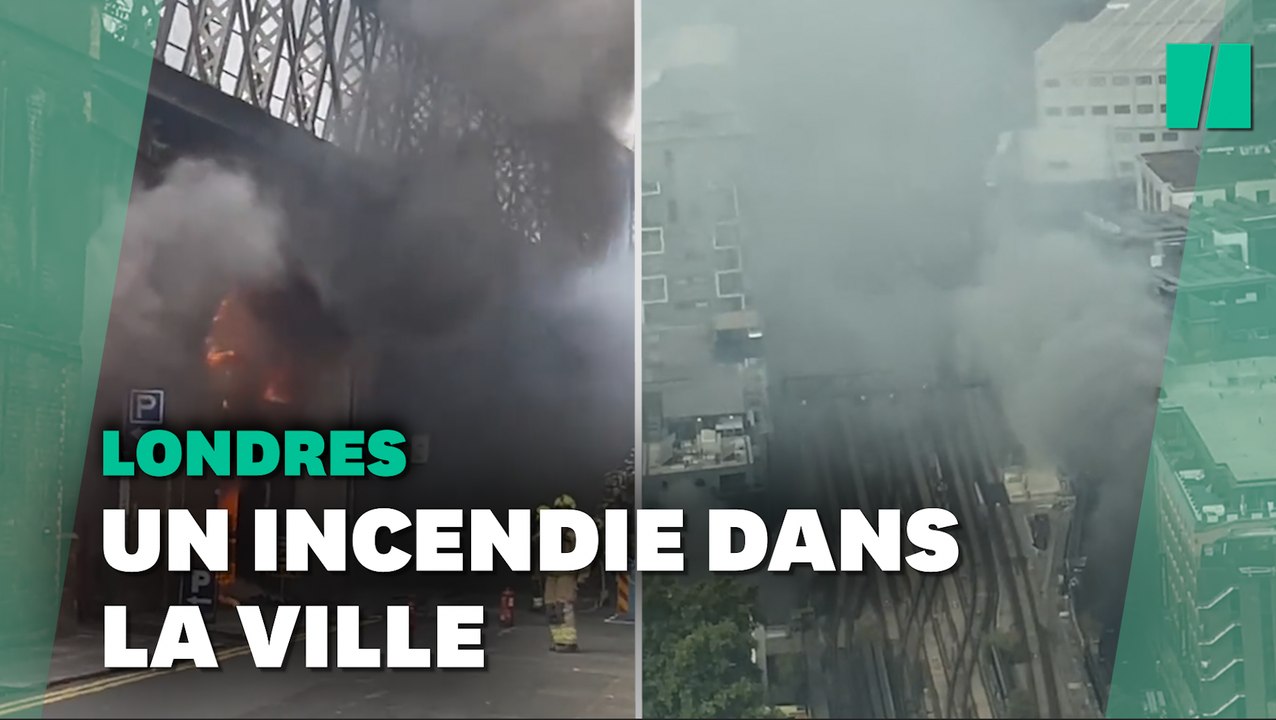 À Londres, un incendie provoque un impressionnant panache de fumée