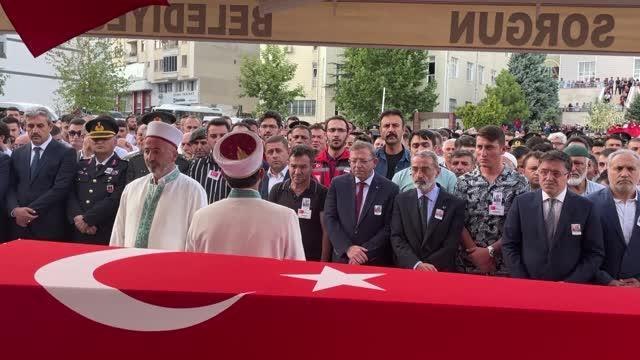 Son dakika haberi! Şehit Topçu Sözleşmeli Er Enes Gazi Özdemir son yolculuğuna uğurlandı