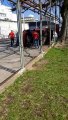 Mulher capota carro de autoescola ao fazer baliza durante prova em Florianópolis