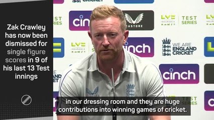 England back Crawley despite another low Test score