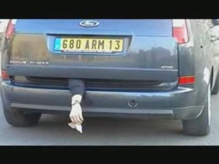 La vie ne tient qu'à un fil...