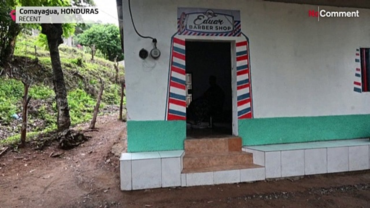 Eduardo Espinal: Zwölf Jahre alt, Friseur