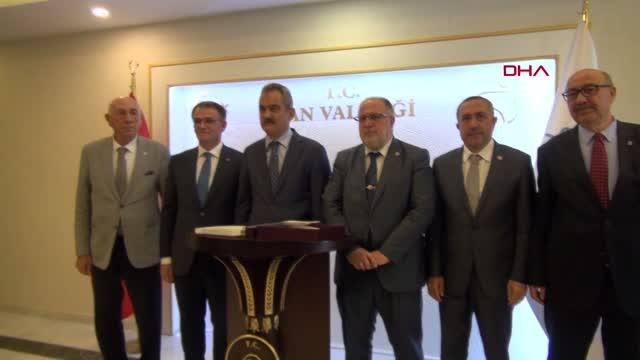 Son dakika haberleri... BAKAN ÖZER: 2022'NİN SONUNA KADAR ÜLKEMİZE 3 BİN YENİ ANAOKULU KAZANDIRACAĞIZ