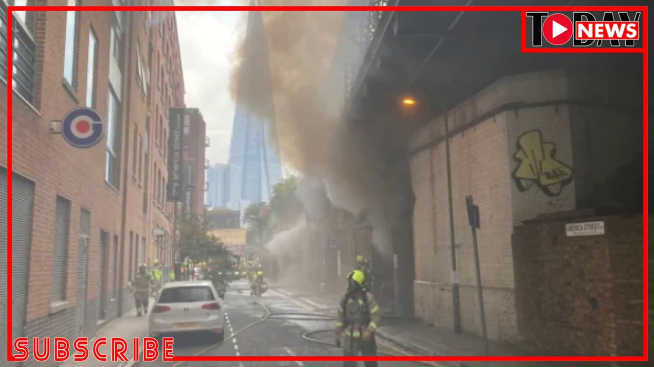 Massive Fire Blaze In London bridge Station | Fire Alert | Massive Fire