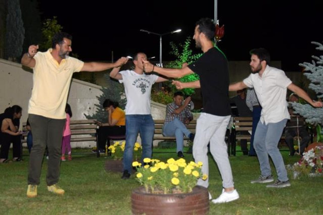 Ankara yerel haberi... Huzurevi sakinleri folklor ekibiyle Ankara havası oynadı